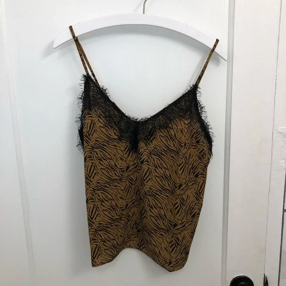 Lush 🐆 lace trim animal print top NWT - Picture 4 of 5